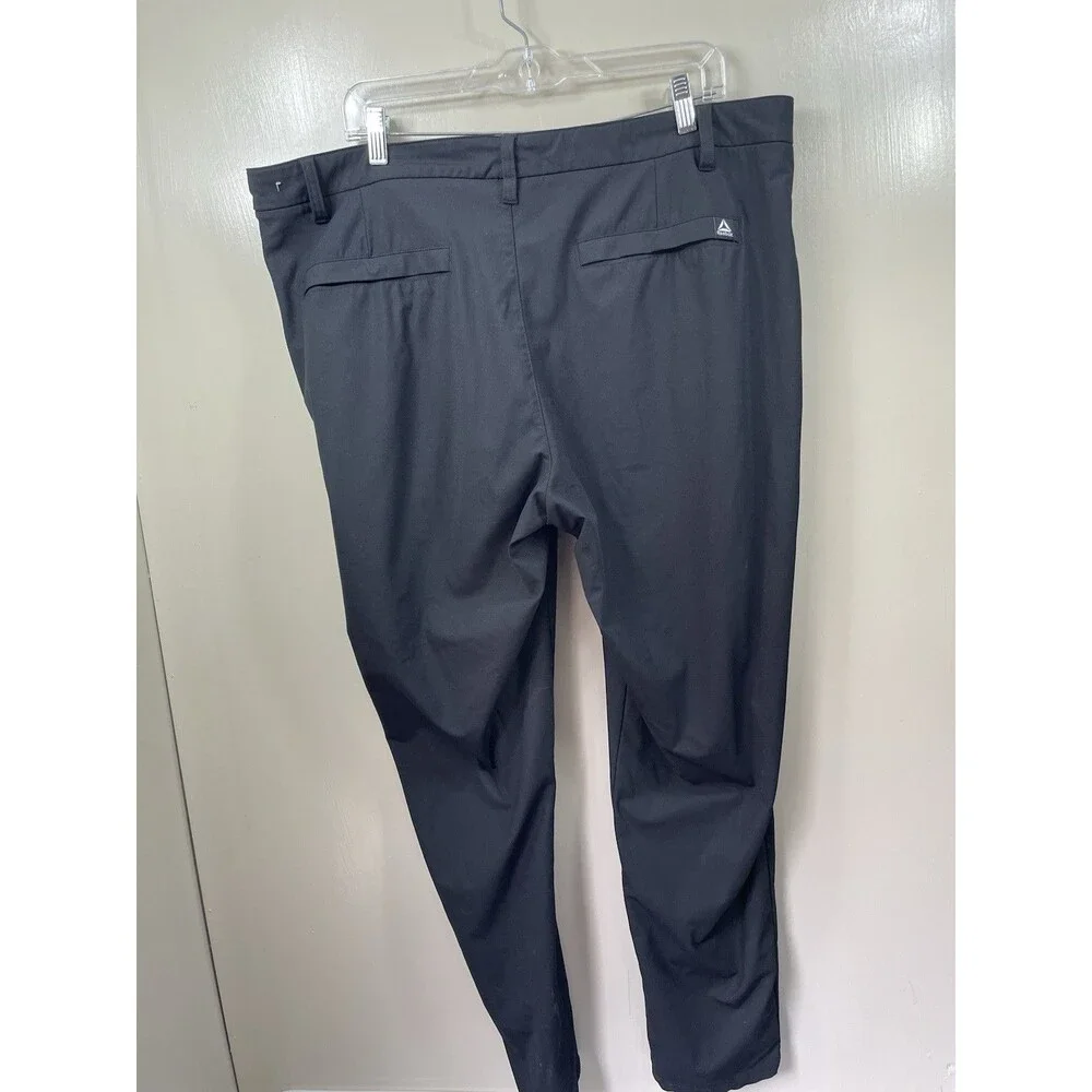 Reebok Performance Pants Charcoal Grey | Minimalist‎ Corporate Casual Athletic